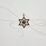 DIJE ESTRELLA DAVID ESMALTADO CON ZIRCONIAS 10K