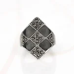 ANILLO ACERO ROMBOS ESMALTADO ZIRCONIA