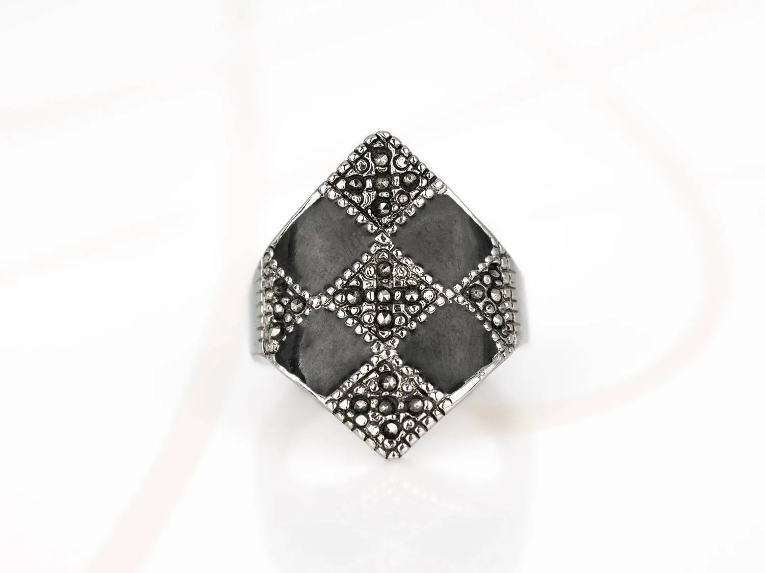 ANILLO ACERO ROMBOS ESMALTADO ZIRCONIA