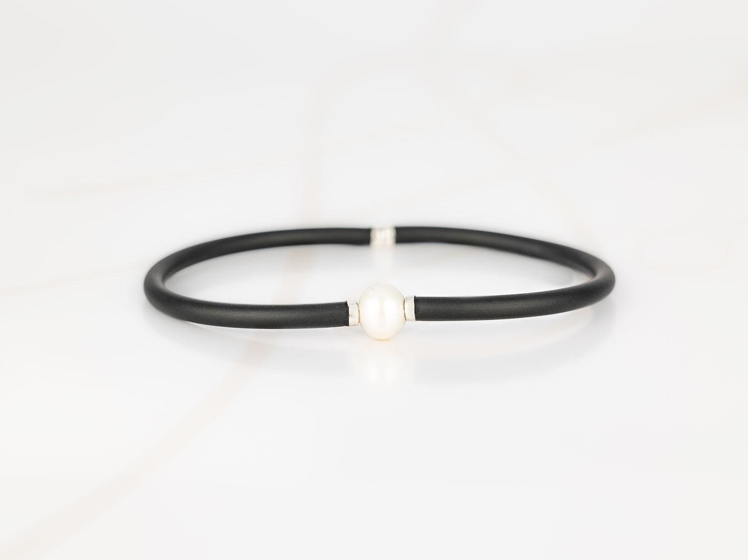 PULSERA SIN DIJE ACERO PERLA BLANCA CAUCHO