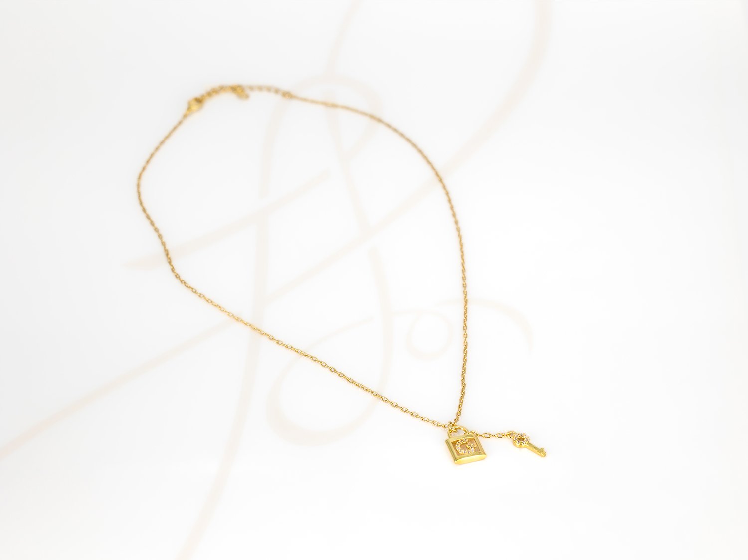 COLLAR CON DIJE BISUTERIA CANDADO G CADENA