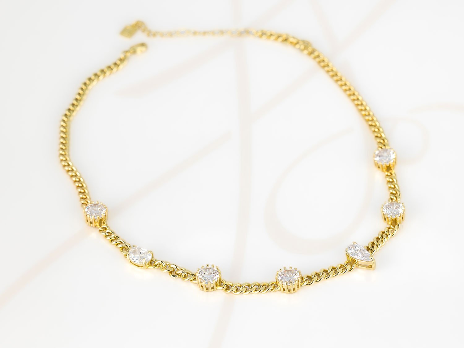 COLLAR CON DIJE BISUTERIA CHOKER GEOMETRICO CADENA