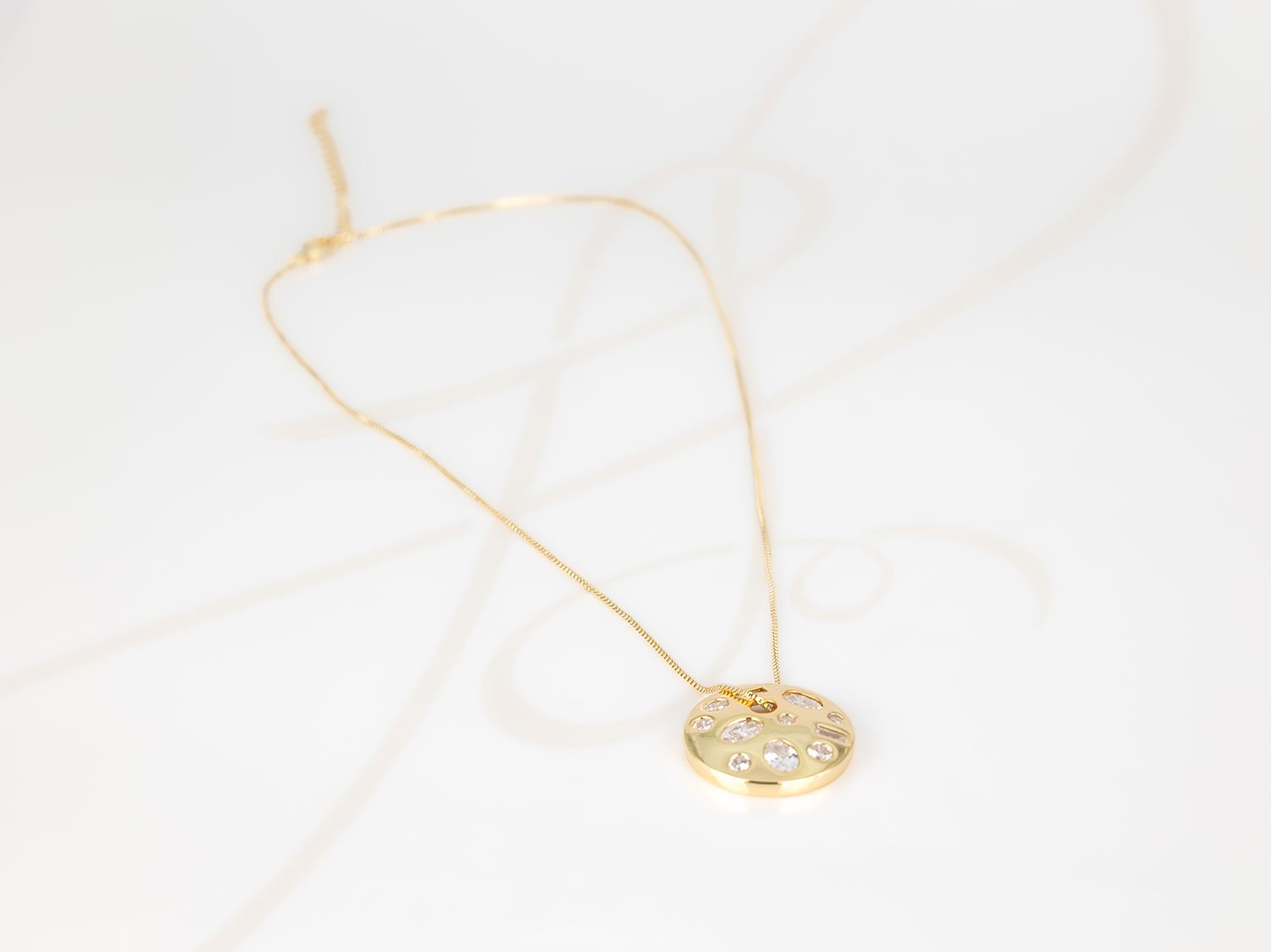 COLLAR CON DIJE BISUTERIA CIRCULO ZIRCONIA CADENA