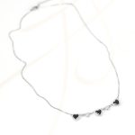 COLLAR CON DIJE BISUTERIA CORAZONES NEGROS CADENA