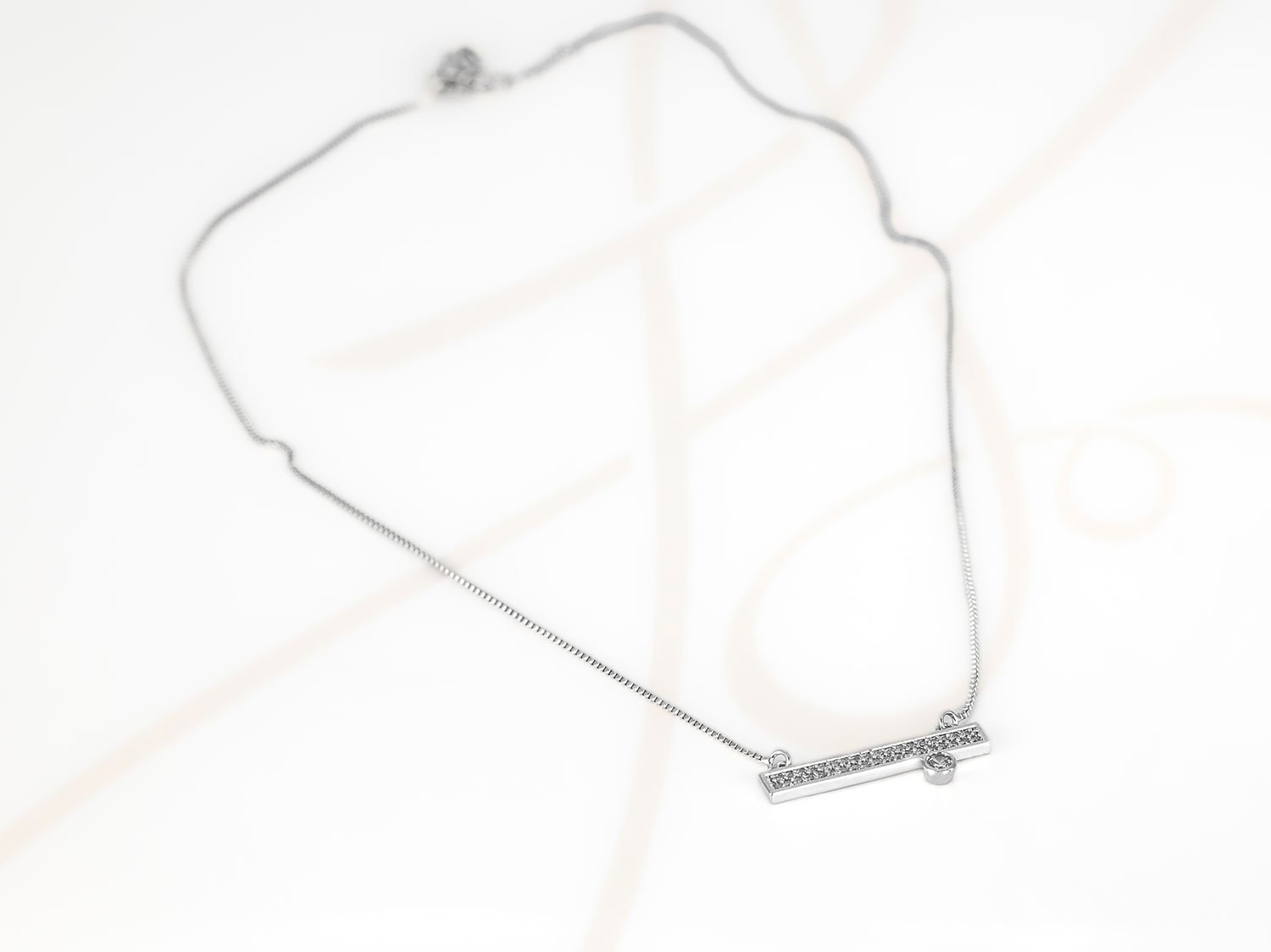 COLLAR CON DIJE BISUTERIA RECTANGULO ZIRCONIAS CADENA
