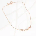 COLLAR CON DIJE BISUTERIA CORAZONES BLANCOS CADENA