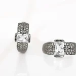 HUGGIES BISUTERIA NEGRO TRIPLE ZIRCONIA