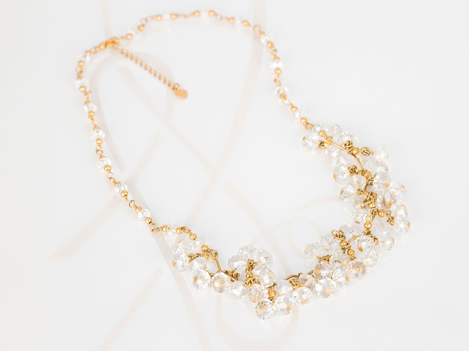 COLLAR SIN DIJE ORO LAMINADO PACHON BOLITAS CRISTAL