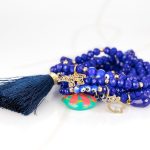 PULSERA CON DIJE ORO LAMINADO BARRO POMPON CRISTAL