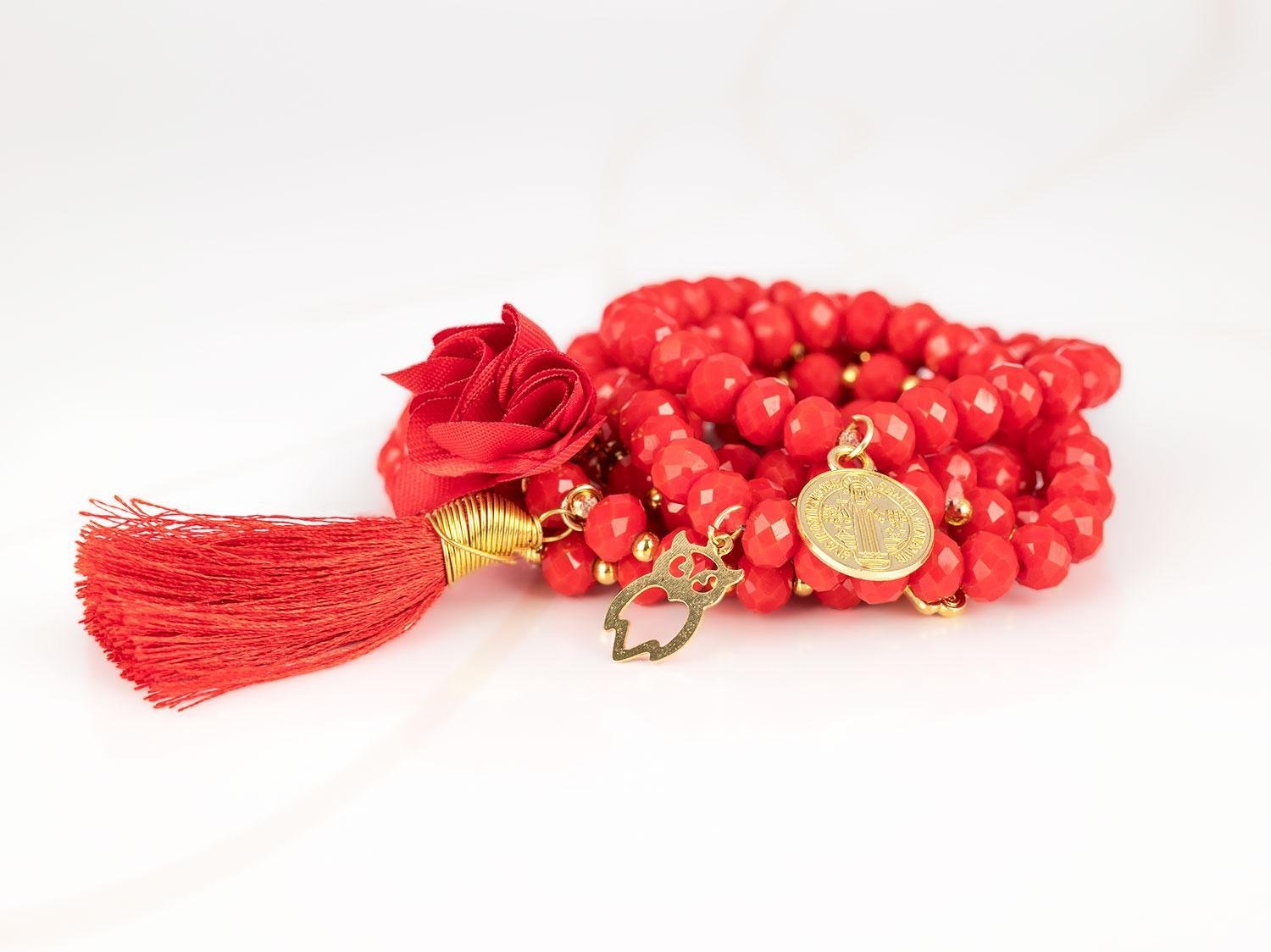 PULSERA CON DIJE ORO LAMINADO FLOR POMPON CRISTAL