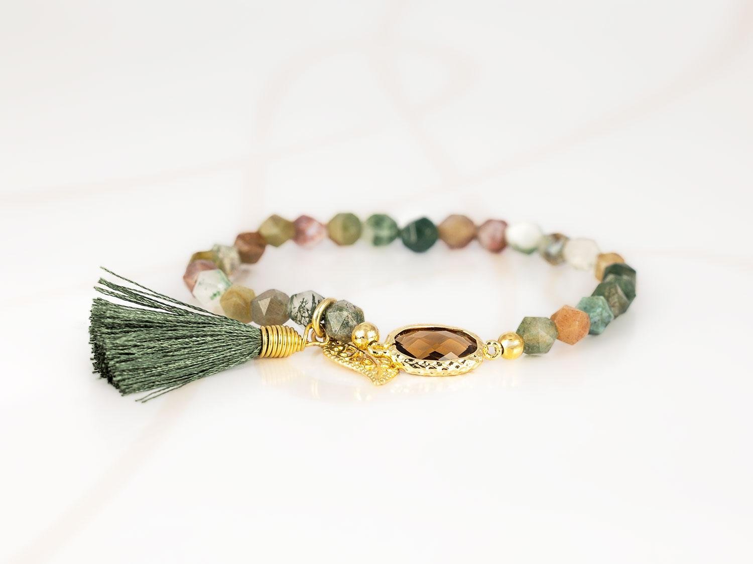 PULSERA CON DIJE ORO LAMINADO HOJA POMPON CRISTAL