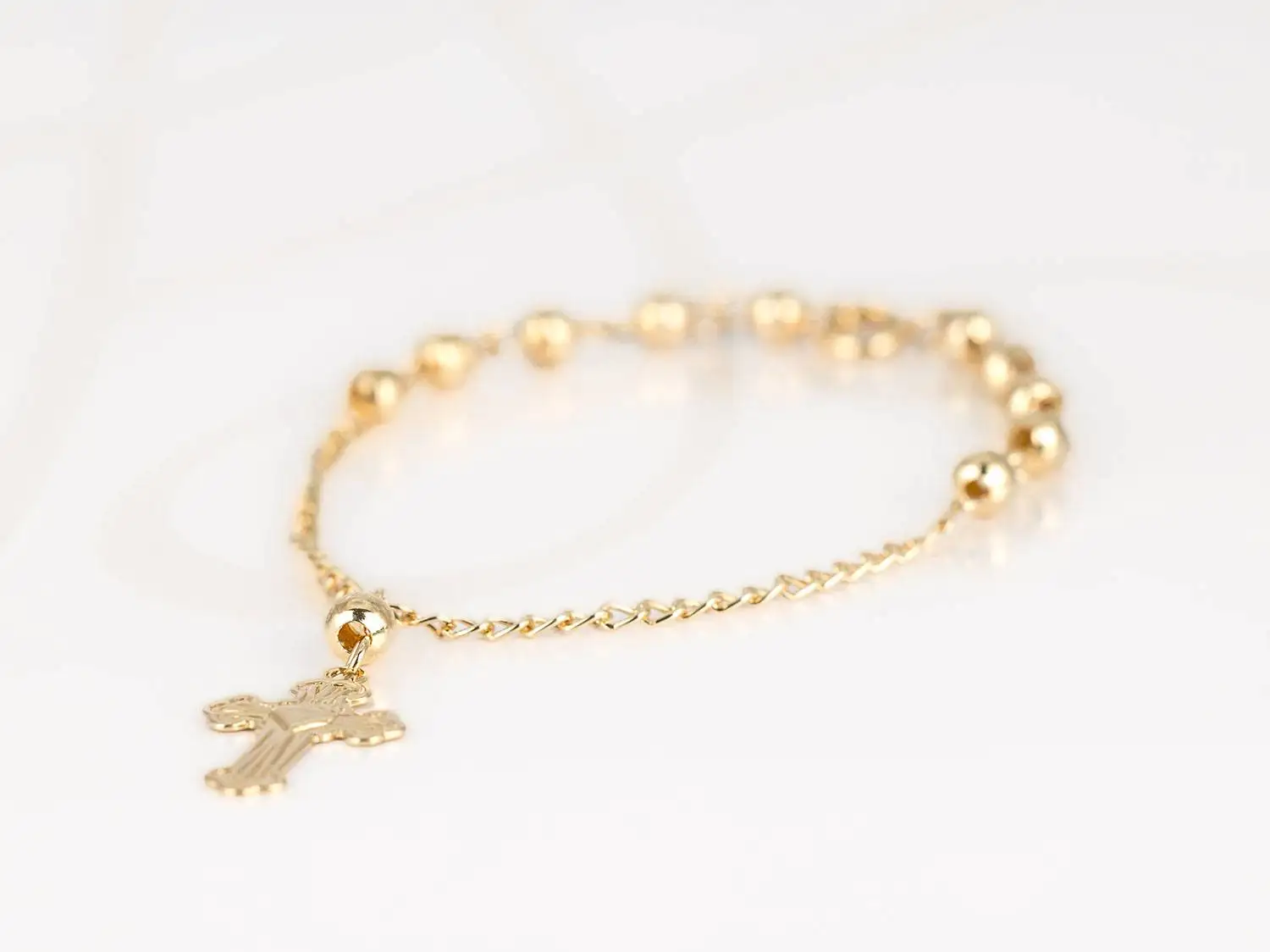 PULSERA CON DIJE ORO LAMINADO MISTERIO CHICO LISO