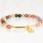 PULSERA CON DIJE ORO LAMINADO PERLA TUBO PIEDRA