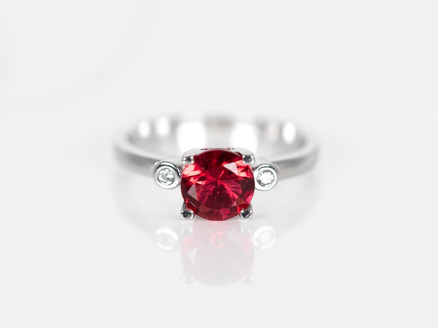 ANILLO PLATA RODIZADA RUBI ROJO DOBLE PUNTO