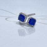 ANILLO PLATA RODIZADA CUADRO DOBLE ZAFIRO