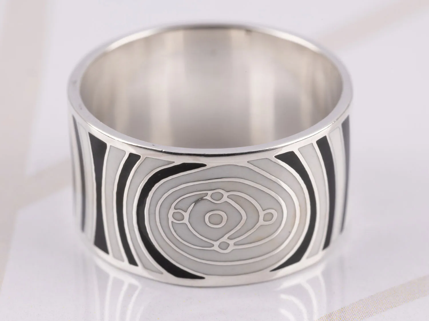 ANILLO PLATA CIRCULO ZEBRA ESMALTADO