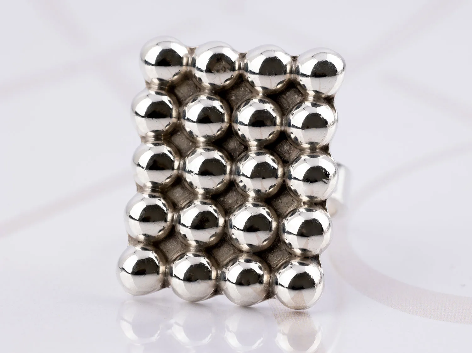 ANILLO PLATA CUADRO BOLA LISO