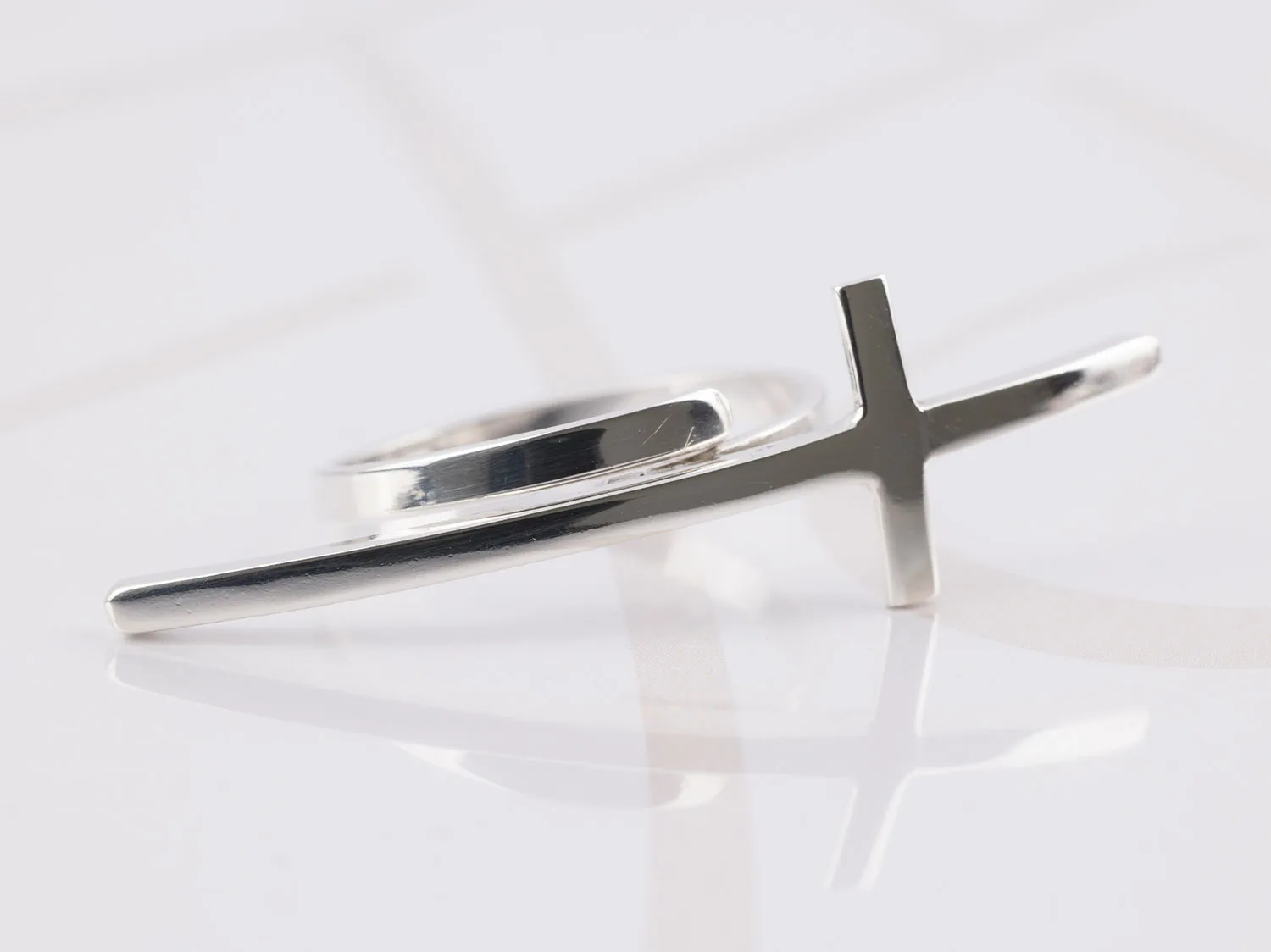 ANILLO PLATA CRUZ LARGA LISO
