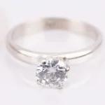 ANILLO DE PLATA SOLITARIO SENCILLO