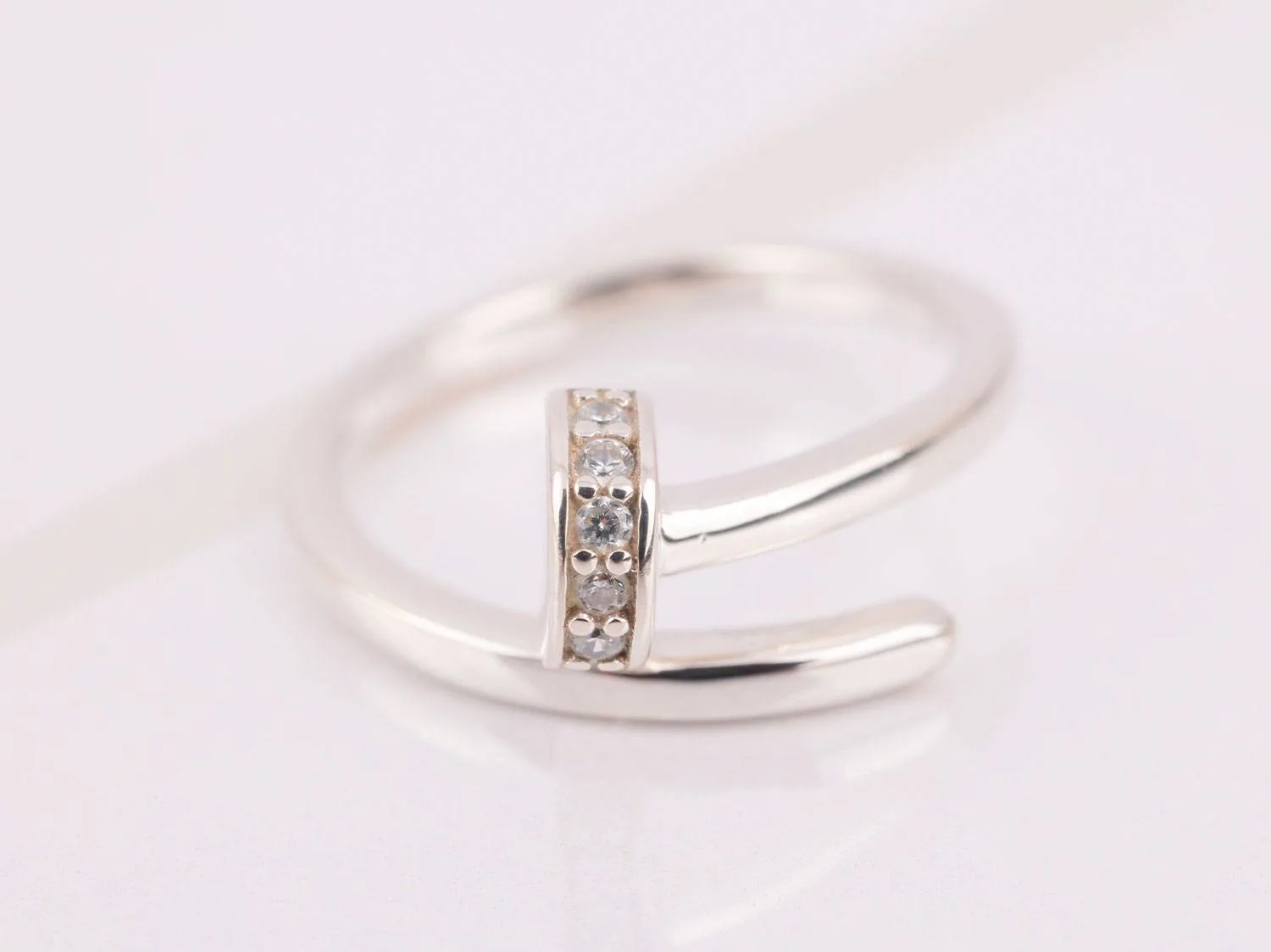 ANILLO DE PLATA MEDIO CIRCULO