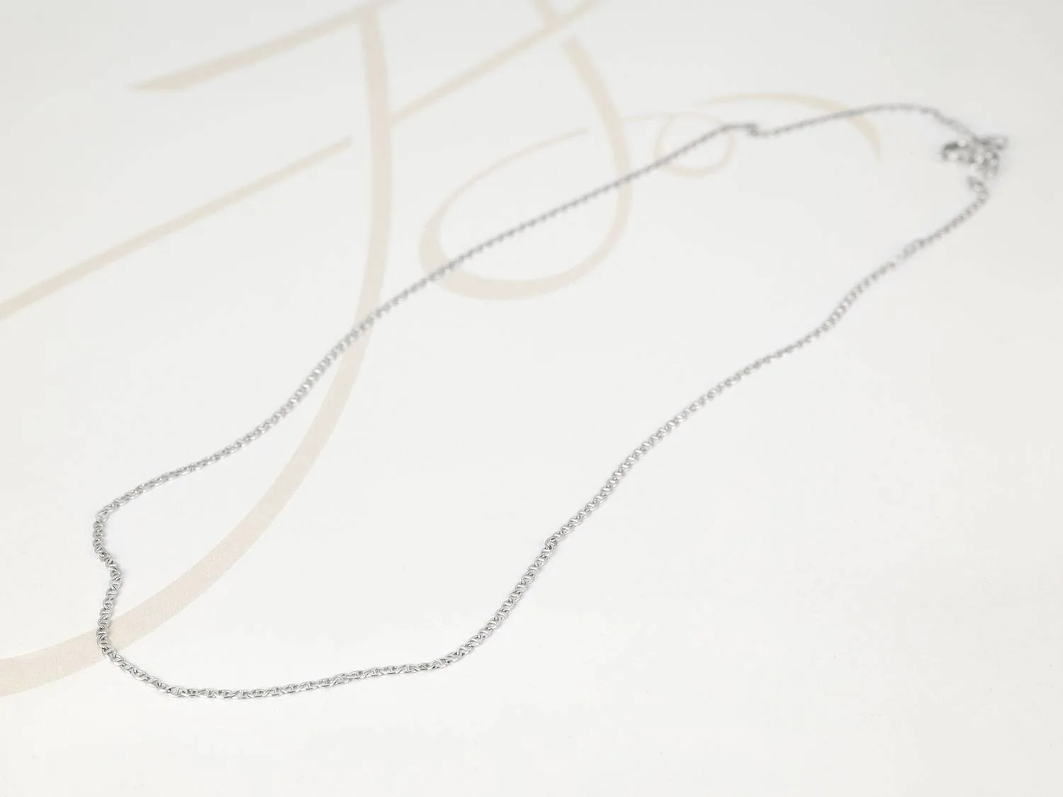 CADENA PLATA LISA GUCCI