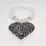 COLLAR CON DIJE CORAZON ELECTROFORMADO PERLAS
