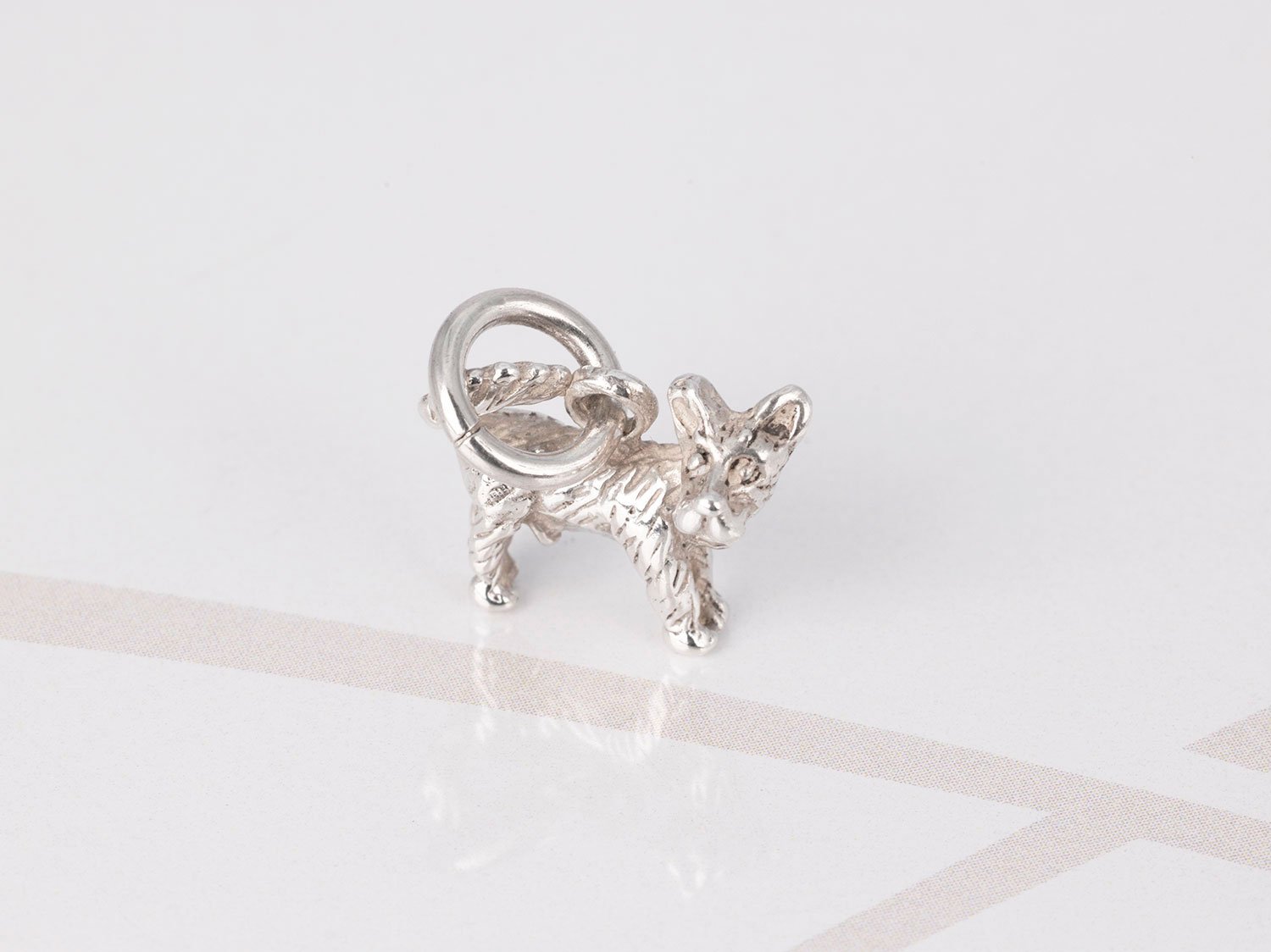 DIJE PLATA PERRO FIGURA