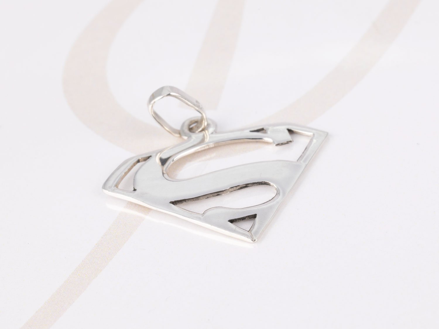 DIJE PLATA SUPERMAN LISO