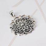 DIJE PLATA MANDALA MEDIANO PAVONADO