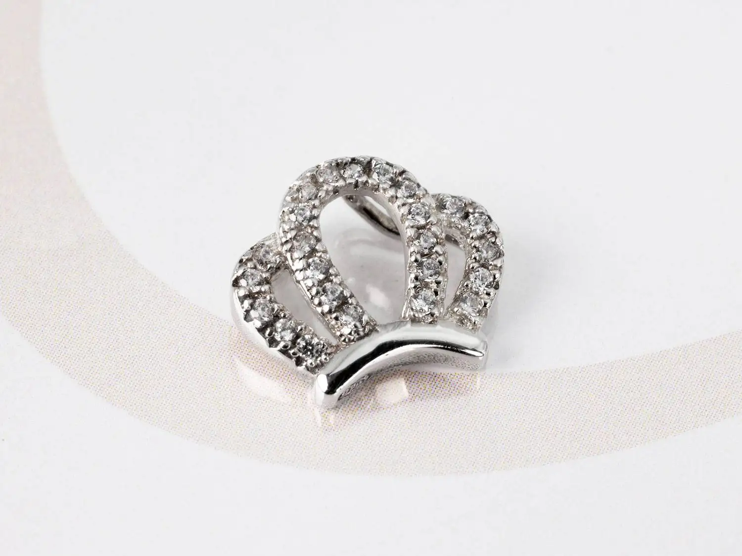 DIJE PLATA CORONA PLANA ZIRCONIA