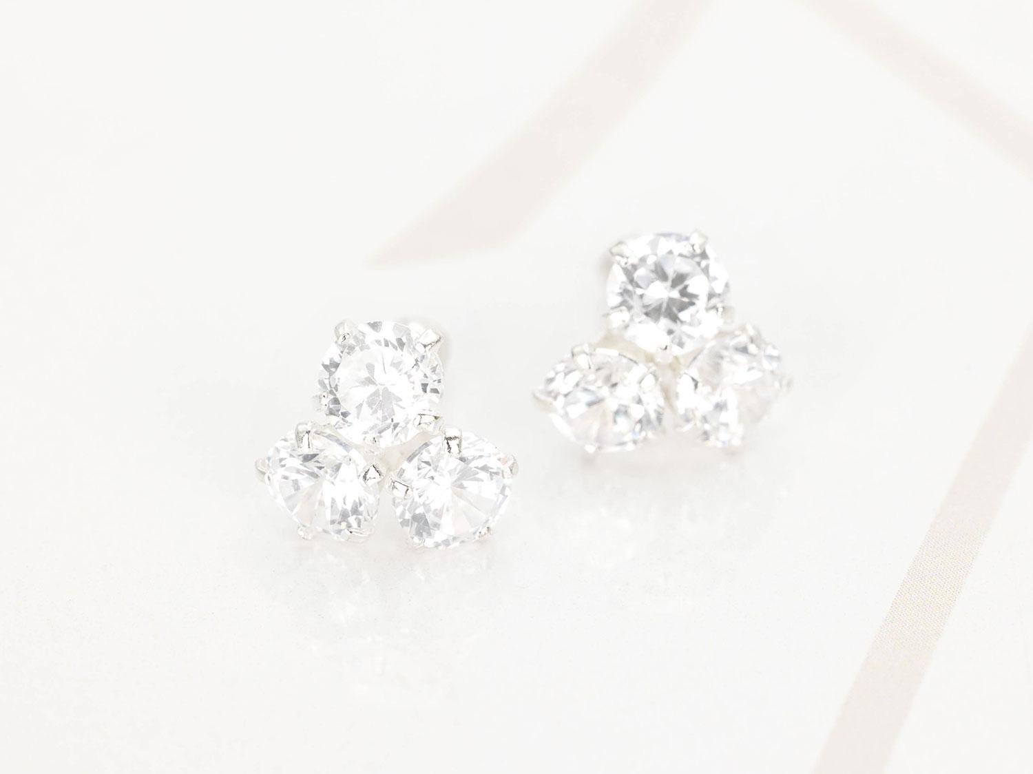 DORMILONA PLATA RAMILLETE ZIRCONIA