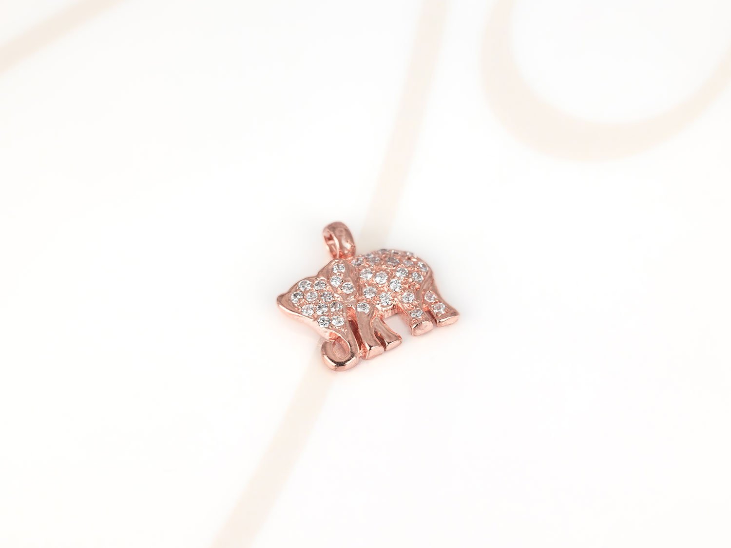 DIJE RECUBRIMIENTO DE ORO ROSA ELEFANTE ZIRCONIA