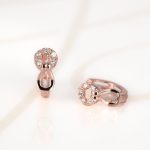 HUGGIES RECUBRIMIENTO DE ORO ROSA CIRCULO GASA ZIRCONIA