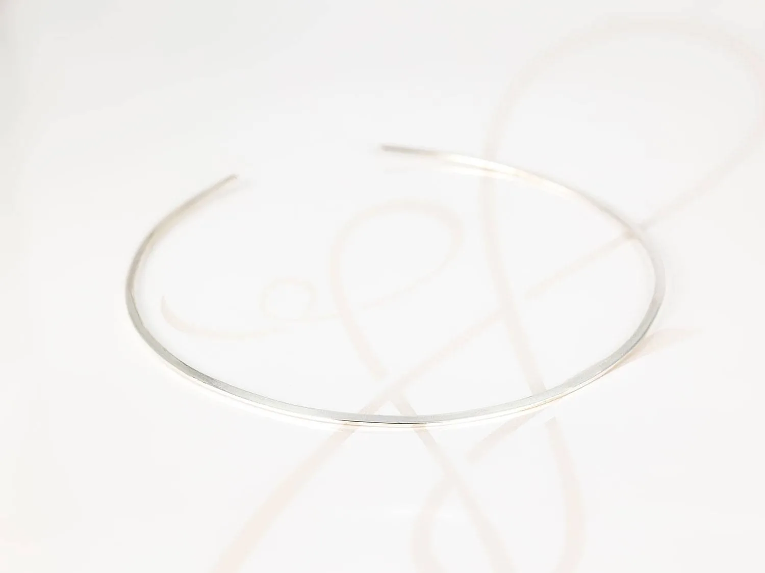 GARGANTILLA RECUBRIMIENTO DE PLATA CIRCULAR PLANA LISO